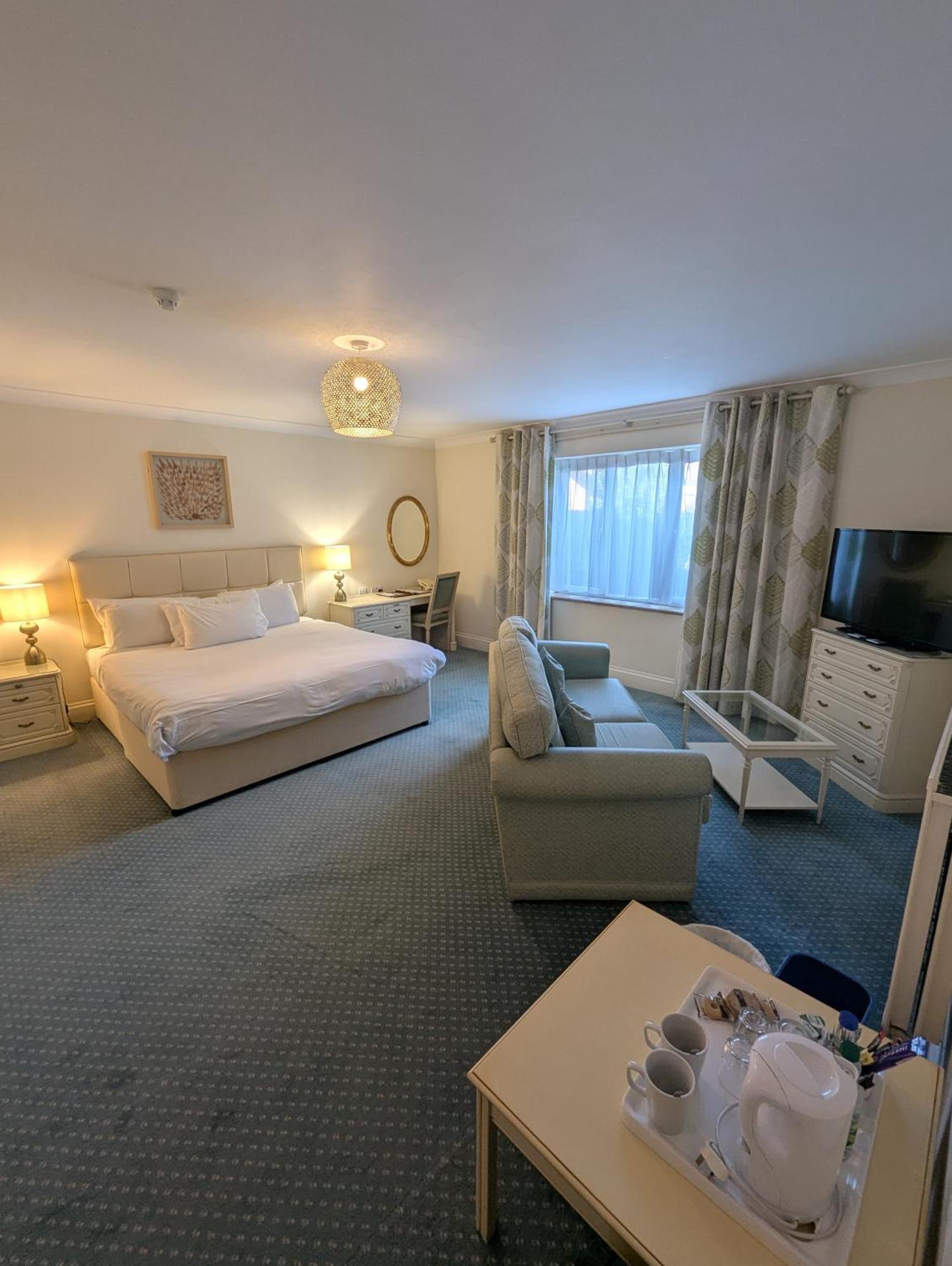 The Walnut Tree Hotel بريدجواتر المظهر الخارجي الصورة