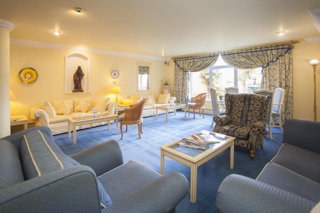 The Walnut Tree Hotel بريدجواتر المظهر الخارجي الصورة