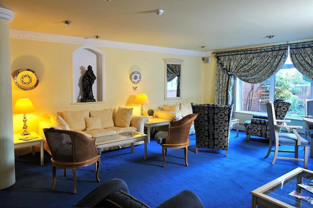 The Walnut Tree Hotel بريدجواتر المظهر الخارجي الصورة