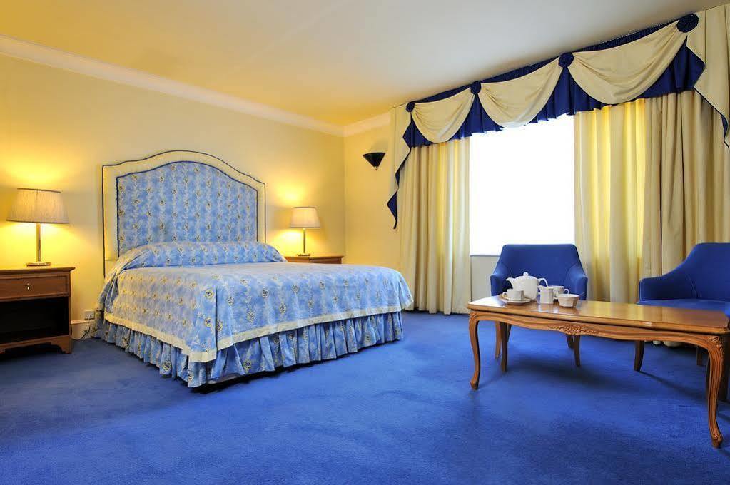 The Walnut Tree Hotel بريدجواتر المظهر الخارجي الصورة
