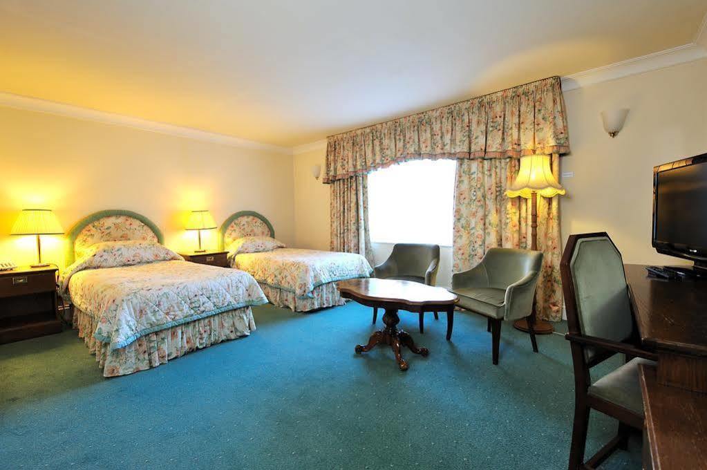 The Walnut Tree Hotel بريدجواتر المظهر الخارجي الصورة